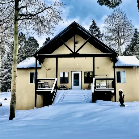 Secluded Mountain Chalet in Angel Fire Country Club