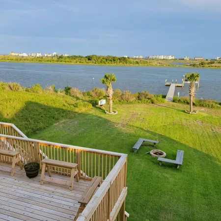 ICW Waterfront Beach Cottage - Sleeps 9!