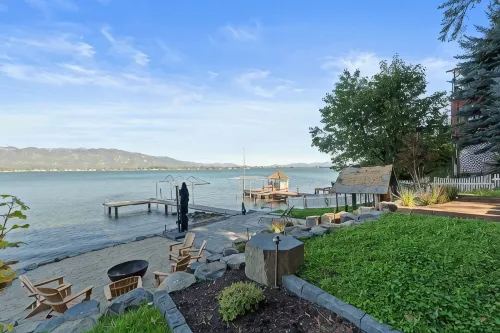 New Modern Luxury Home. Enjoy the Sweeping Lakefront and Mountain View’s.
