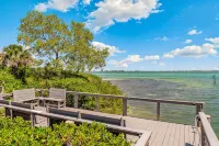 Private townhome steps from the beach and right next to the pool
