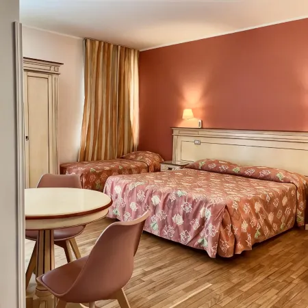 Hotel Matteotti Отели в г. Верчелли