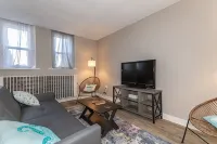 Welcome to the Lakeside Suite! Enjoy! - Homestays