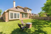 Bright 4 Bdr w Big Backyard & Fire Pit! - chambre d’hôtes