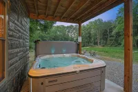 Modern Rustic Retreat ~Newly Built with Hot Tub and EV Charger, ~6mi to Ash Cave
