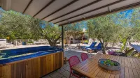Anthemion Suites and Villas - Hot Tub