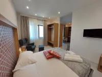 Mistral Luxury Suites - Pysäköinti