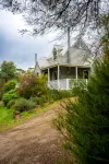 The Loft (fire+spa in centre of Hepburn Springs) - Homestays