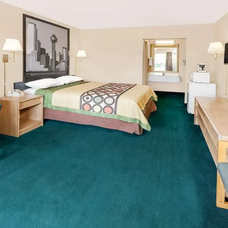Super 8 by Wyndham Longview/I-20