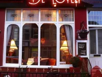 Delovely Hotel Hotels near Central Beach