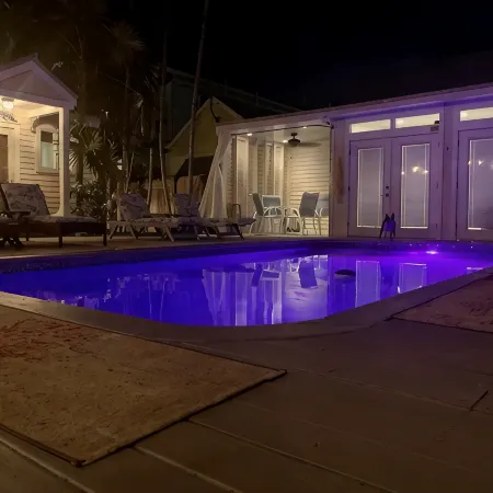Island Time Hideaway at Old Town Key West Historic Seaport - 3 Blocks to Duval