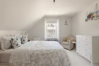 Charming 3-bedroom cottage in fabulous Greenport - Country Houses