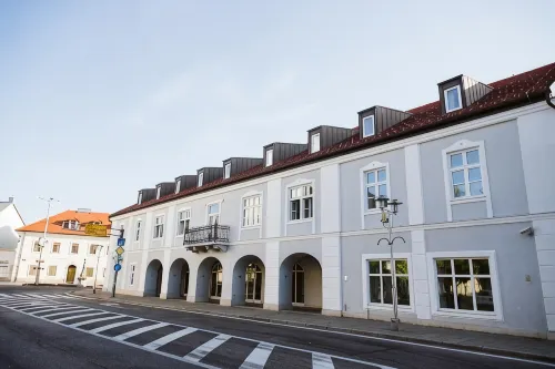 Hotel Stara Lika - Parking