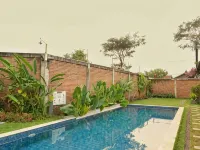Rumah Bata Guest House Hotels in Licin