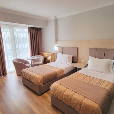 Hotel Enkelana