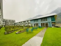 WoodStock Hotel