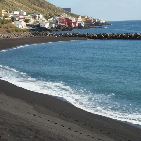 SPECIAL OFFER! Live as on a boat! Beautiful house overlooking the sea