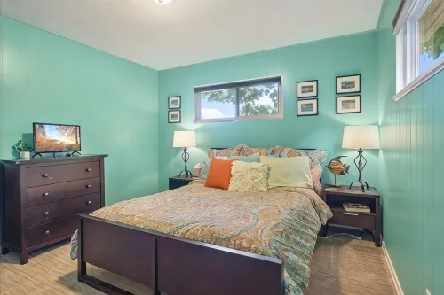 SUPER CLEAN! - Great Cove! on 8mm w/ SUP & Kayak, dock w/ waterslide & tiki bar - 民宿