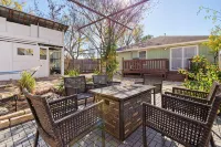 3Br East Austin Home with Private Yard, Near Downtown & Airport - Kuntosalit