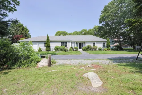 Seaside Coastal Getaway w/ Private Beach Access & Scenic Trail - Wifi