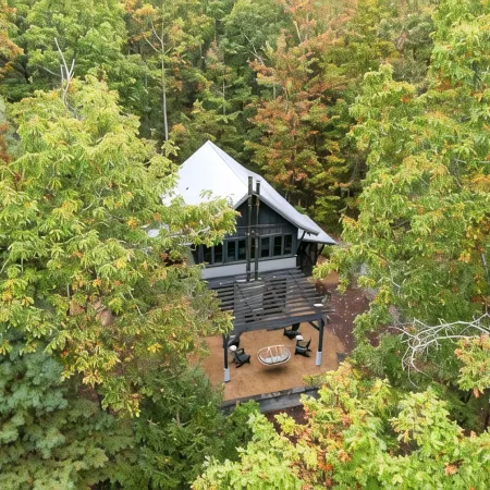 Modern Cabin - Private Mountaintop Location, Hot Tub, Outdoor Shower, Fireplace