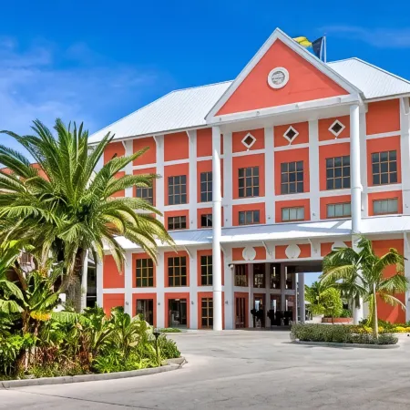 Pelican Bay Hotel