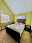 COZY PINE NEST HOUSE WITH FIREPLACE & FIRE PIT IN TOBYHANNA - 3つ星