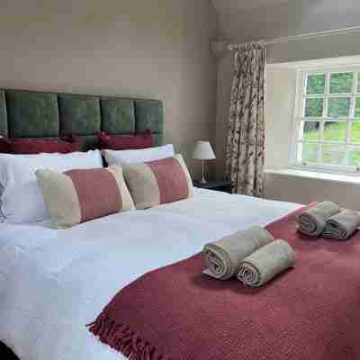 Burn Cottage - A Secluded Highland Retreat for Two Rooms