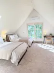 Cozy Ithaca Retreat - Fenced Yard - 7 min drive to Cornell - Ev Charger - Wifi
