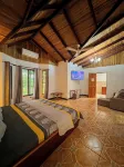 La Casa de Piedra: Un Hogar Único - 2-Star