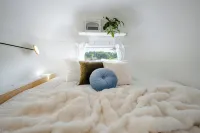 Unique Cozy Argosy Airstream with Hot-Tub, Very Private - 3 stelle