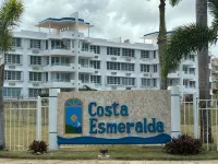 Spacious 3 Bedroom Apartment with Sea View Short Drive to Ceiba Ferry Station. - Wifi