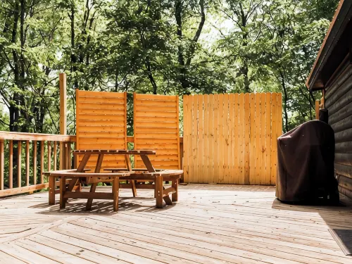 Soak in the Hot Tub @ County Top Cabin. Near I-77 and the Blue Ridge Parkway - 4-Star
