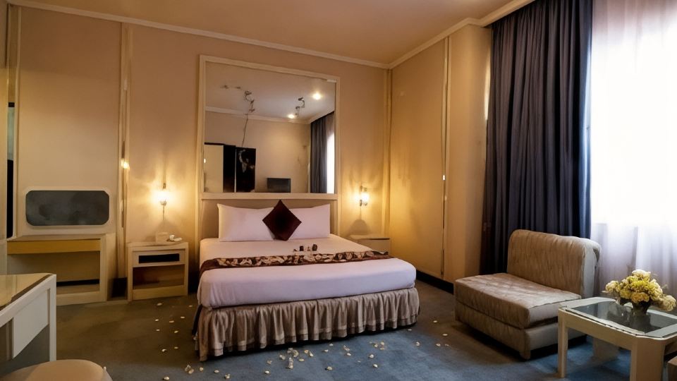Regent's Park Hotel at Kayutangan Malang