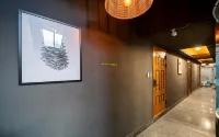Changwon Masan Petit Hotel - 汽車旅館
