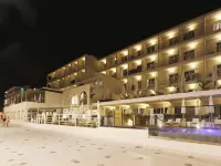 BG Nautico Ebeso Hotels near Figueretes Beach