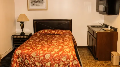 Golden Wheat Budget Host Inn Junction City - Parking