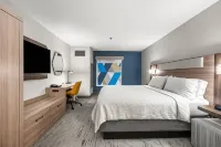 Holiday Inn Express & Suites LINCOLN-ROSEVILLE AREA by IHG