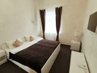 Kontinent Mini-Hotel - 2-Star