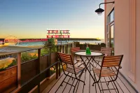 Inn at the Market - Ocean View