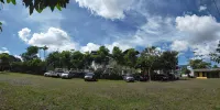Transformer Center Hotel - parking