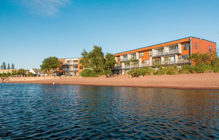 East Bay Suites