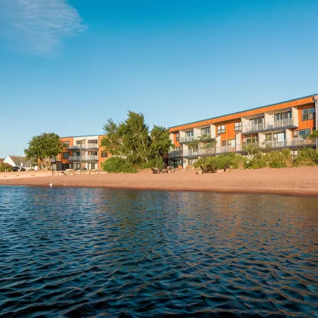 East Bay Suites
