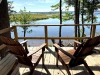 Lakefront Glamping Tent w/ensuite bathroom, King Bed, Fabulous View, near Acadia - Alppimaja