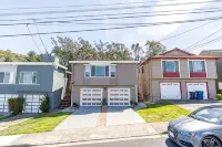 Lux Apartment on Hill Close to SF - Wifi