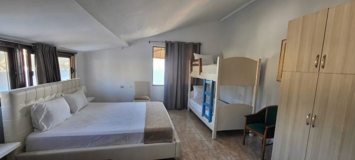 Jon Rooms Hotels in Himare
