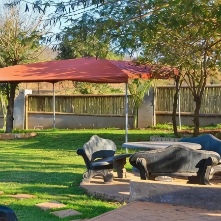 1 Oak Lodge