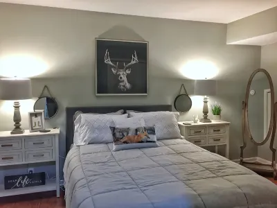 "NEW" Designed for Comfort and Relaxation and close to everything! Hotels in 