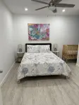 2-bedroom apartment just 4 minutes drive to Gladys Porter Zoo - 4-Star