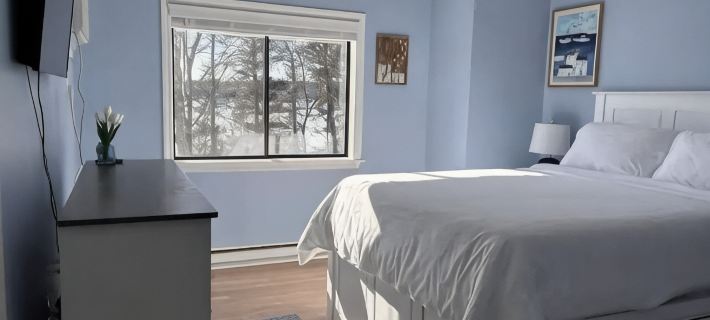 4-Season Lake Winni Townhome + Dock, Pool, Hiking + Slopes + Sleeps 7 Hotels in Laconia