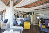 Paluba Hotel - 2-Star